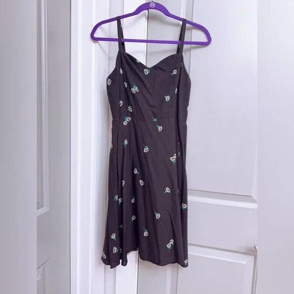 Old Navy Black Floral Fit-and-Flare Sundress Size Medium - Picture 3 of 4